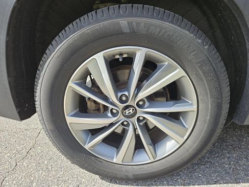 Used 2020 Hyundai Santa Fe SEL w/ Convenience + Premium Package image 23