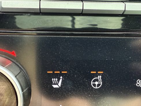 Used 2025 Hyundai Tucson Limited image 33