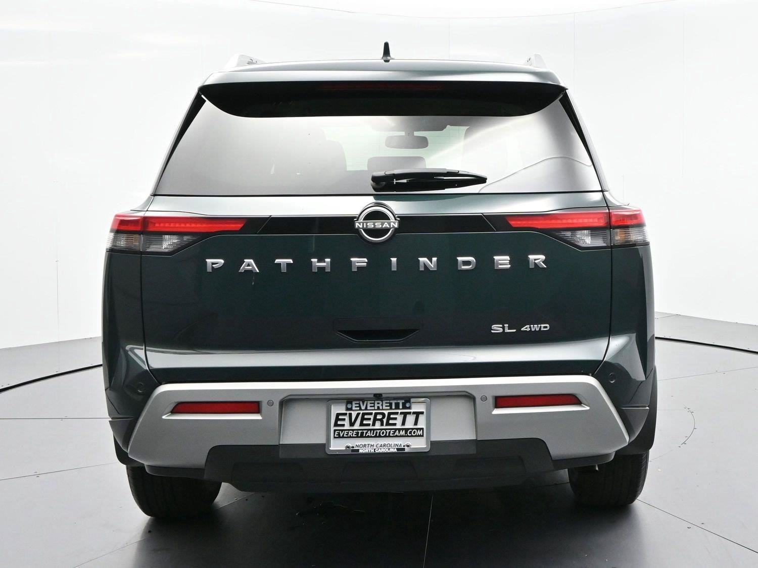 Used 2022 Nissan Pathfinder SL w/ Cargo Package AWD/4WD image 6