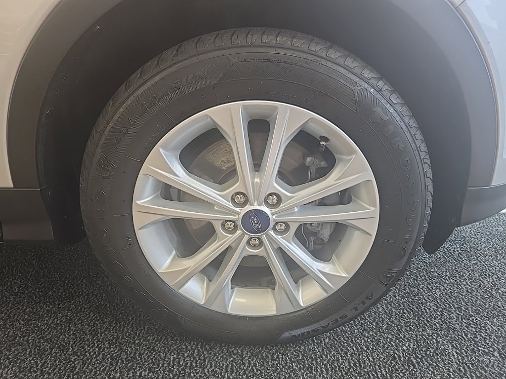 Used 2019 Ford Escape SE AWD/4WD image 38
