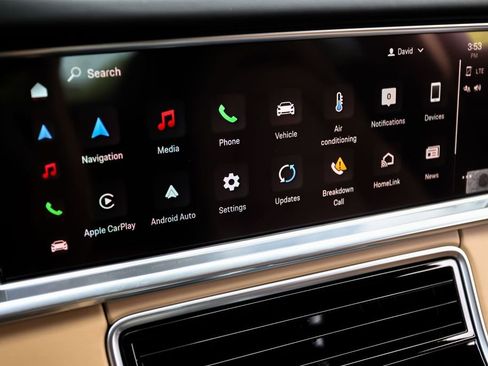 Used 2023 Porsche Panamera Platinum Edition image 30