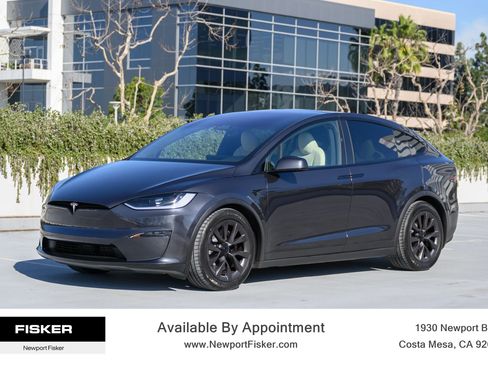 Used 2023 Tesla Model X AWD/4WD image 9