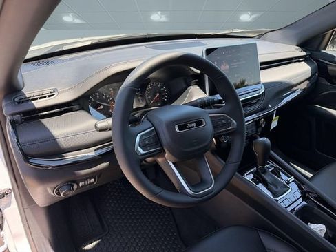 New 2026 Jeep Compass Latitude AWD/4WD image 4