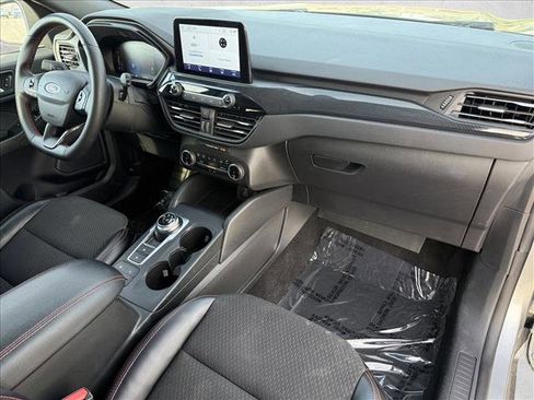Used 2024 Ford Escape ST-Line image 13