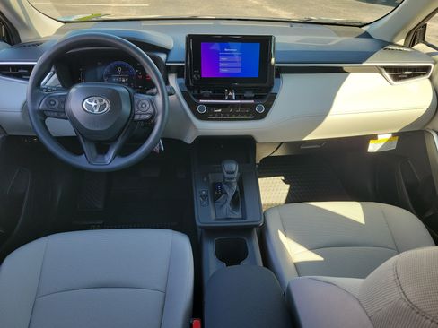 Used 2026 Toyota Corolla Cross L FWD image 15