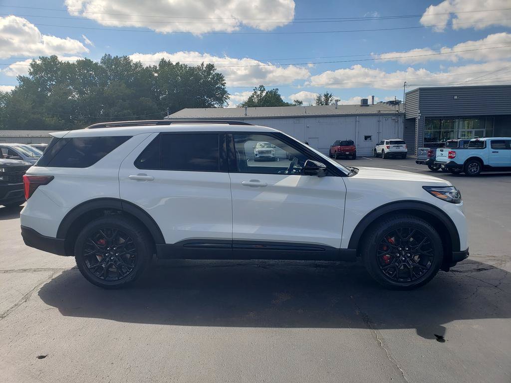 New 2027 Ford Explorer ST w/ Sun And Sound Package AWD/4WD image 3