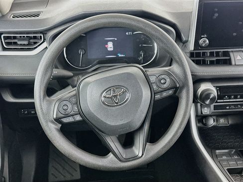 Used 2025 Toyota RAV4 LE FWD image 18