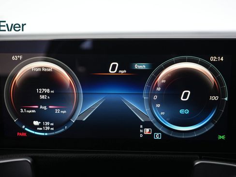 Used 2023 Mercedes-Benz EQB 300 4MATIC image 7