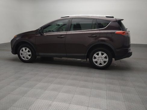 Used 2018 Toyota RAV4 LE image 3
