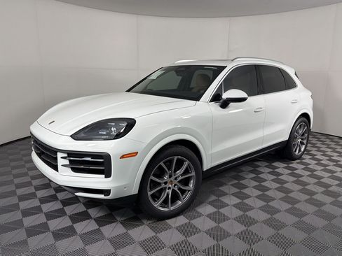 Used 2026 Porsche Cayenne AWD/4WD image 1