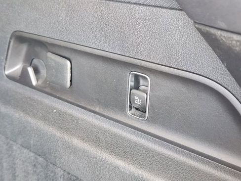 Used 2022 Mercedes-Benz GLE 53 AMG 4MATIC image 35