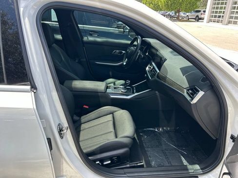 Used 2020 BMW 330i xDrive Sedan w/ Convenience Package AWD/4WD image 41