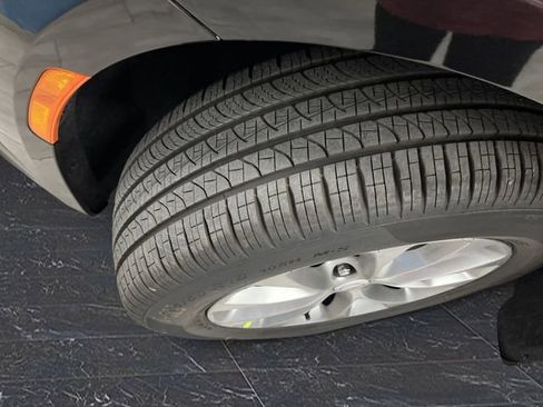 New 2026 Chrysler Pacifica Select image 37