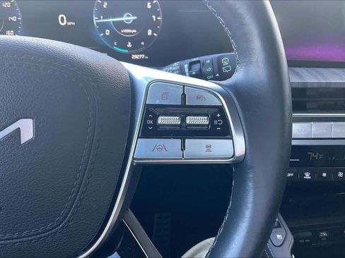 Used 2023 Kia Telluride SX image 24