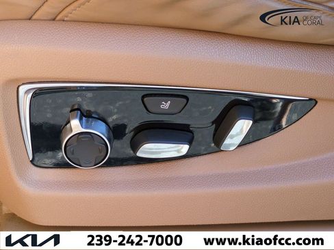 Used 2016 Cadillac Escalade Platinum image 21