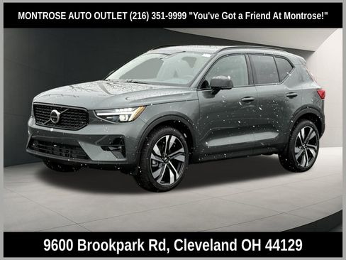 New 2026 Volvo XC40 B5 Ultra w/ Protection Package Premier AWD/4WD image 1