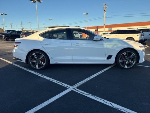 Used 2025 Genesis G70 3.3T Advanced image 2