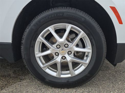 Used 2023 Chevrolet Equinox LT w/ Driver Convenience Package image 34