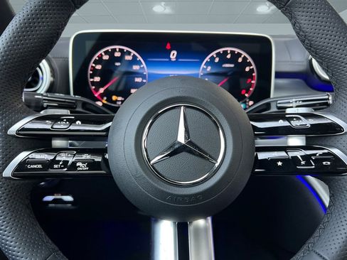 New 2025 Mercedes-Benz C 300 4MATIC Sedan image 16