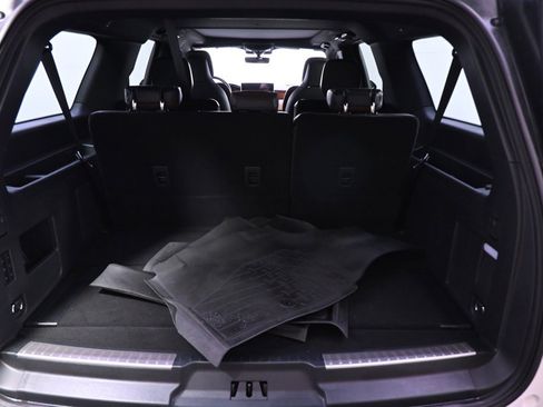 Certified 2024 Lincoln Navigator L Reserve w/ Equipment Group 201A image 19