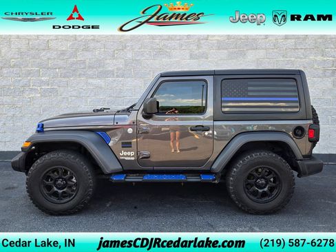 Used 2019 Jeep Wrangler Sport AWD/4WD image 2