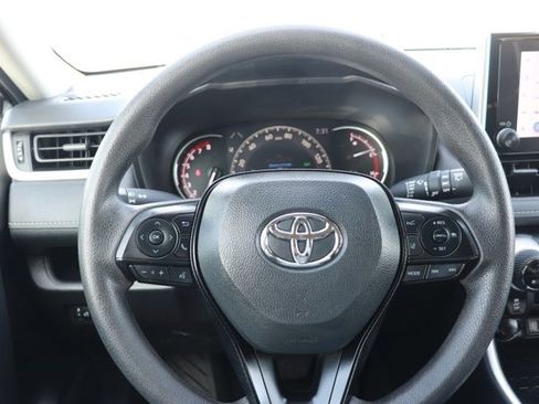 Used 2025 Toyota RAV4 XLE image 21