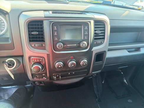 Used 2018 RAM 1500 Express w/ Express Value Package AWD/4WD image 19
