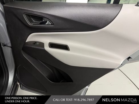 Used 2024 Chevrolet Equinox LS w/ LS Convenience Package FWD image 36