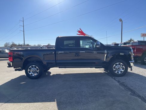 New 2026 Ford F250 Lariat w/ Lariat Ultimate Package image 3