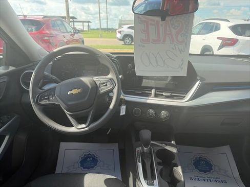 New 2026 Chevrolet Trax LS w/ LS Convenience Package FWD image 14