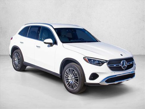 New 2026 Mercedes-Benz GLC 300 4MATIC image 3