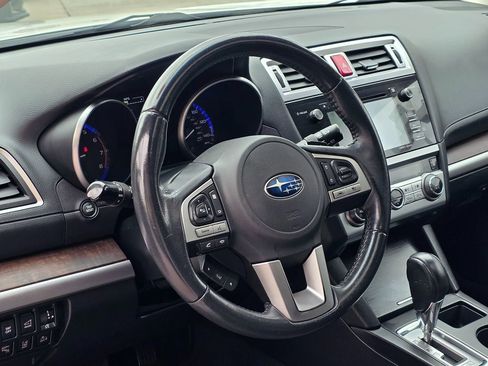 Used 2017 Subaru Outback 2.5i Limited AWD/4WD image 20