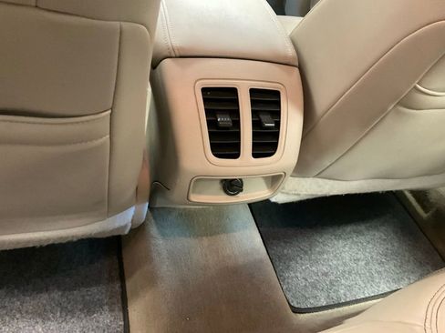 Used 2012 Ford Taurus Limited image 23