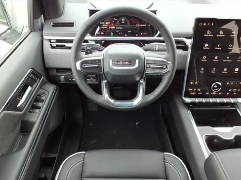 New 2026 GMC Sierra EV Elevation image 17