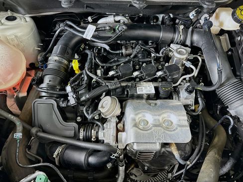 Used 2021 Ford EcoSport SE w/ SE Appearance Package image 31