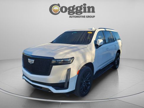 Used 2021 Cadillac Escalade Sport image 2