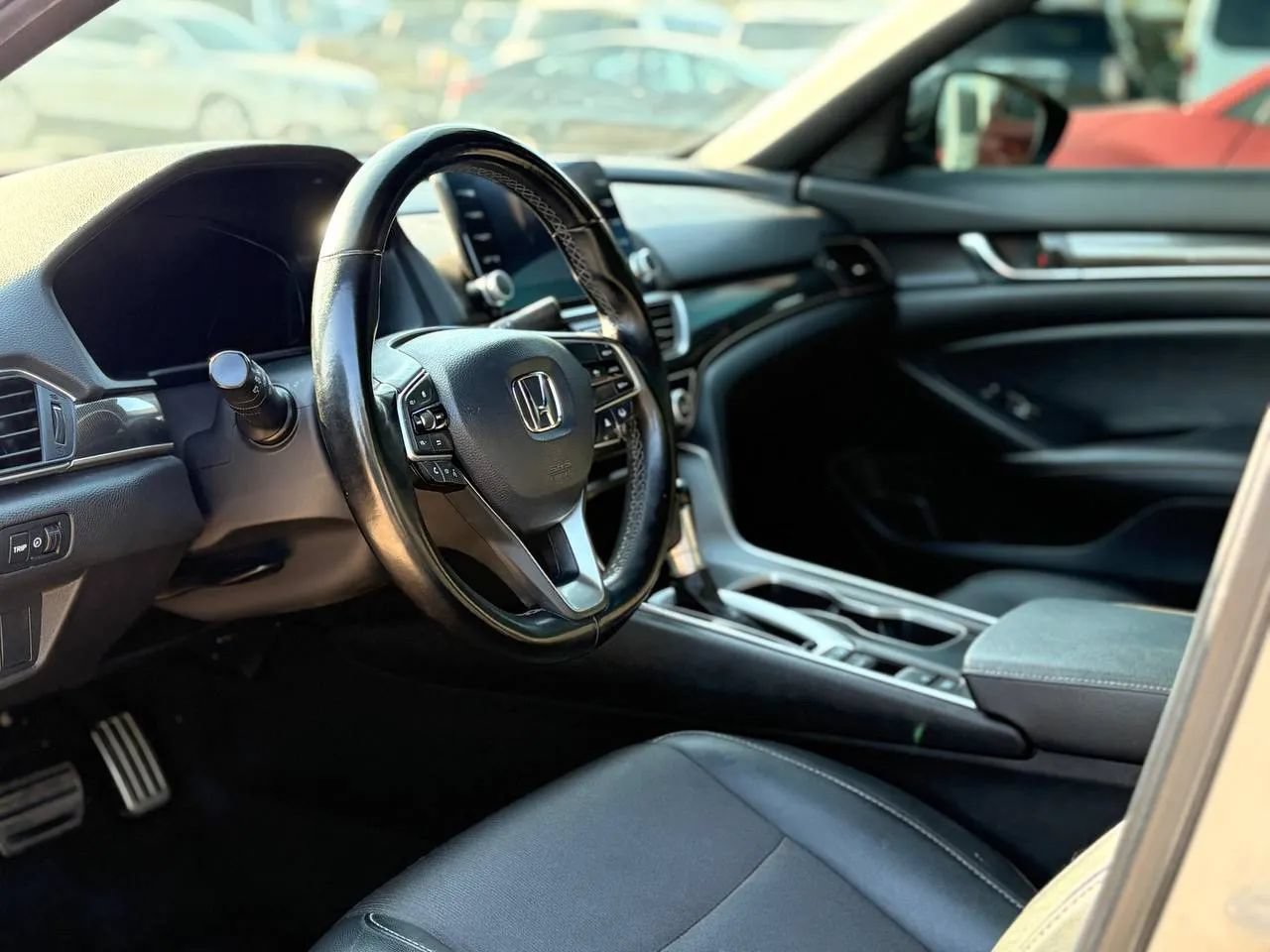 Used 2018 Chevrolet Equinox LT w/ LPO, Protection Package FWD image 19