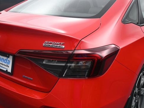 Certified 2025 Honda Civic Sport image 10