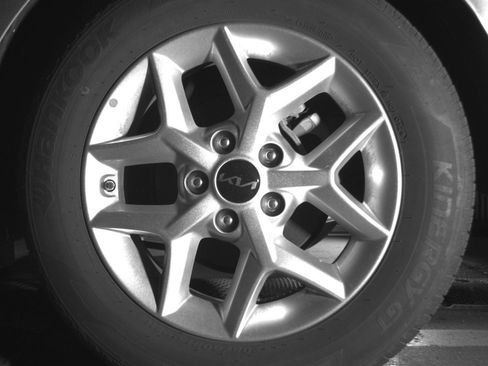 Used 2025 Kia Soul LX w/ LX Technology Package FWD image 14