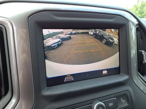 Used 2020 Chevrolet Silverado 1500 Custom w/ Custom Value Package AWD/4WD image 21