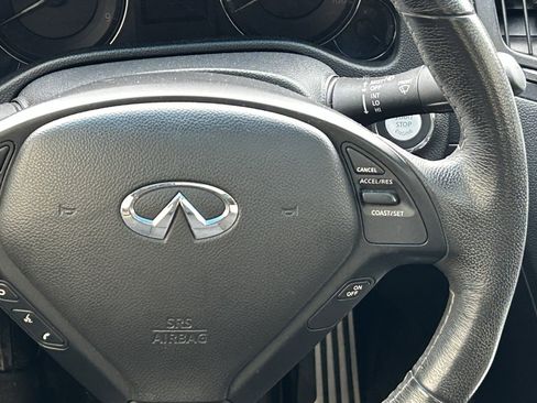 Used 2014 INFINITI Q60 Sport image 14