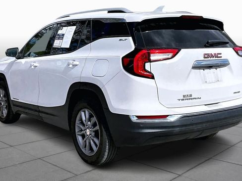 Used 2022 GMC Terrain SLT w/ Tech Package image 12