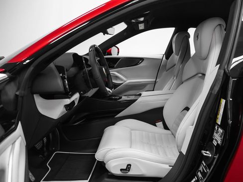 Certified 2025 Ferrari Purosangue AWD/4WD image 84