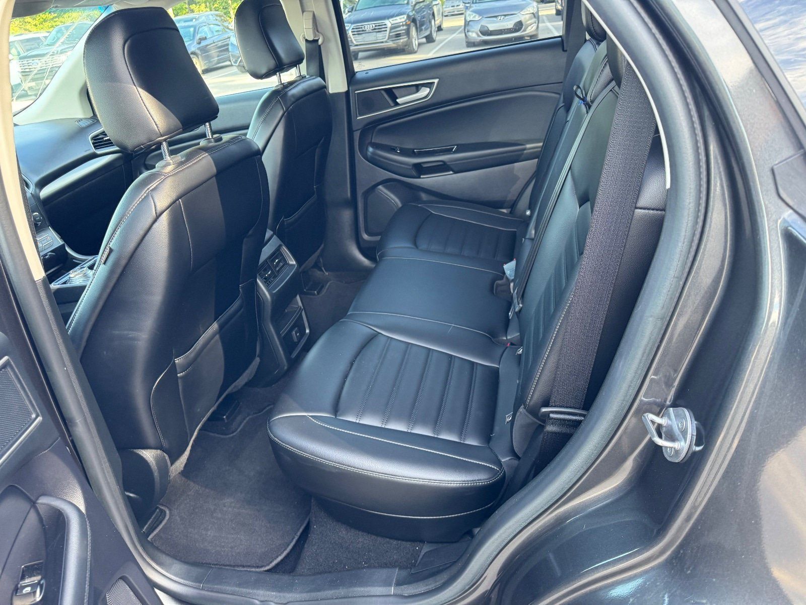 Used 2020 Ford Edge SEL AWD/4WD image 13