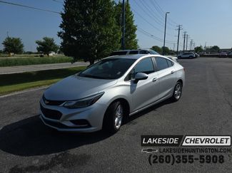 Used 2017 Chevrolet Cruze LT w/ LT Convenience Package FWD video 1
