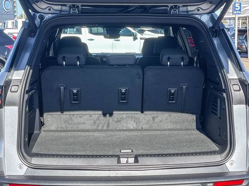 New 2026 Chevrolet Traverse LT w/ Enhanced Driving Package image 24