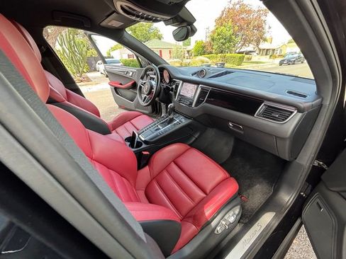 Used 2017 Porsche Macan S AWD/4WD image 42