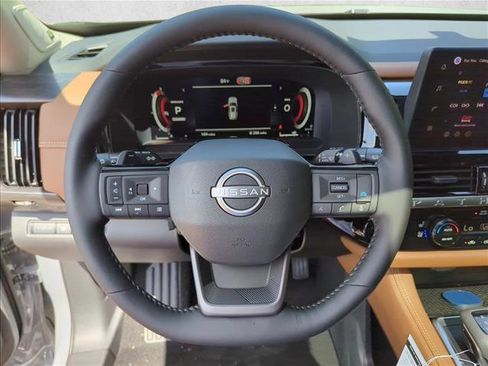 New 2026 Nissan Pathfinder Platinum FWD image 21