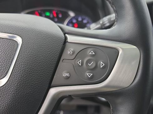 Used 2024 GMC Terrain SLT image 43