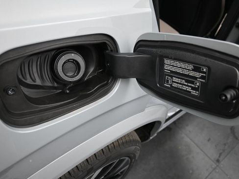 New 2026 Volvo XC90 B6 Ultra w/ Protection Package Premier image 18